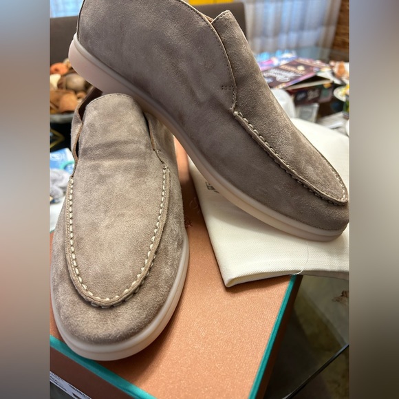 NWT real suede Ankle casual shoes - Picture 2 of 6